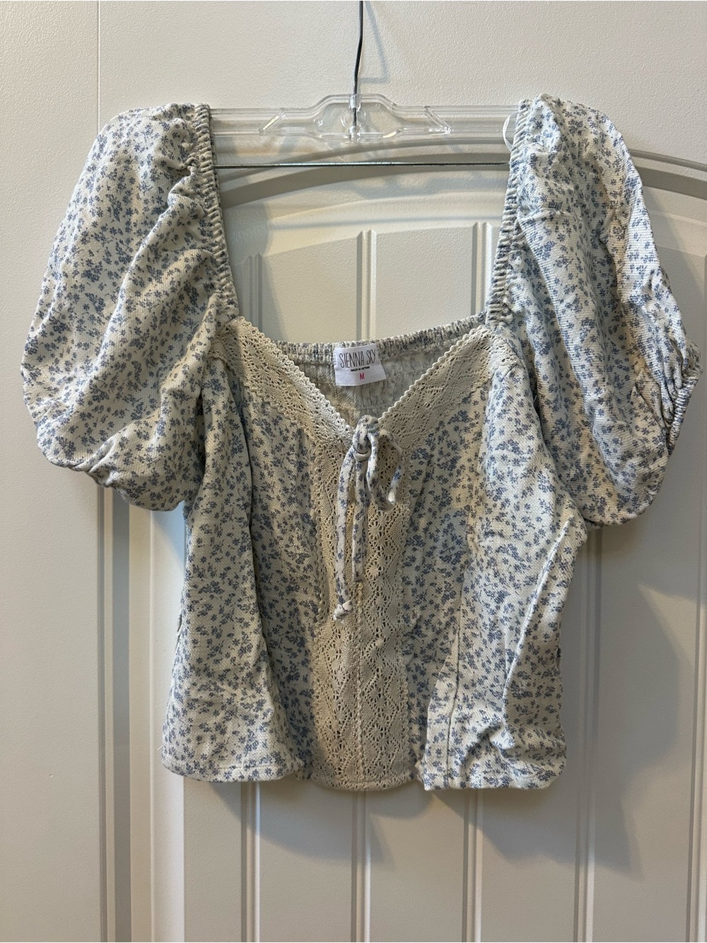 Style Cream Floral Puff-Sleeve Peasant Top